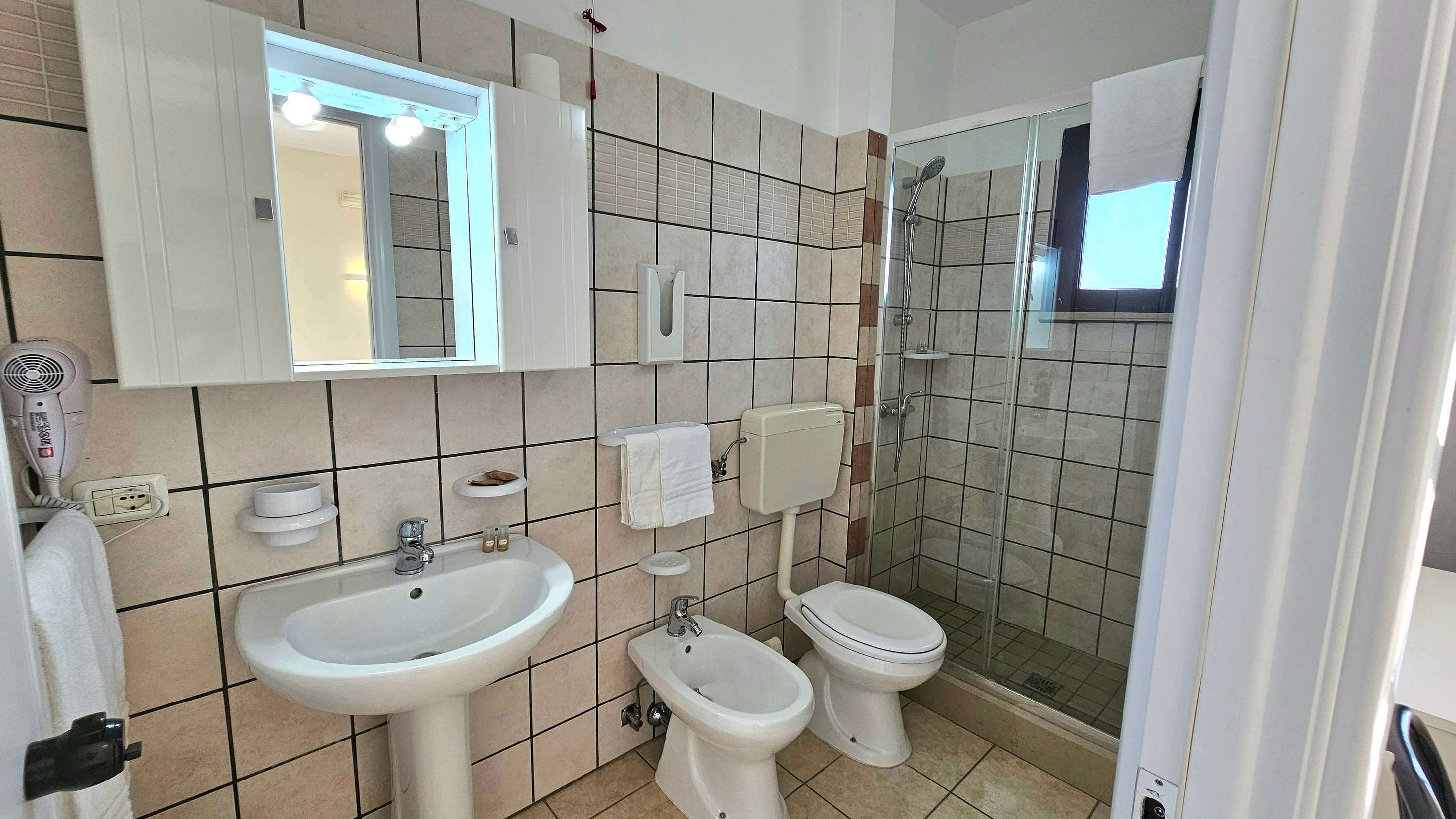 Camera Doppia con balcone vista mare