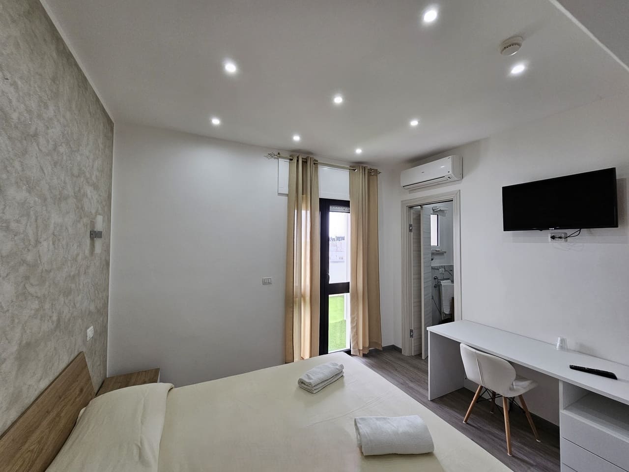 Camera Doppia superior