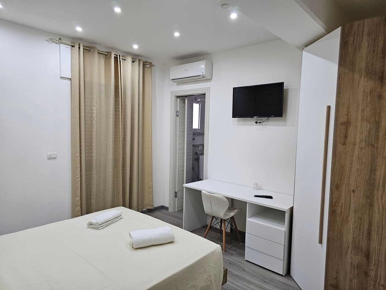 Camera Doppia superior