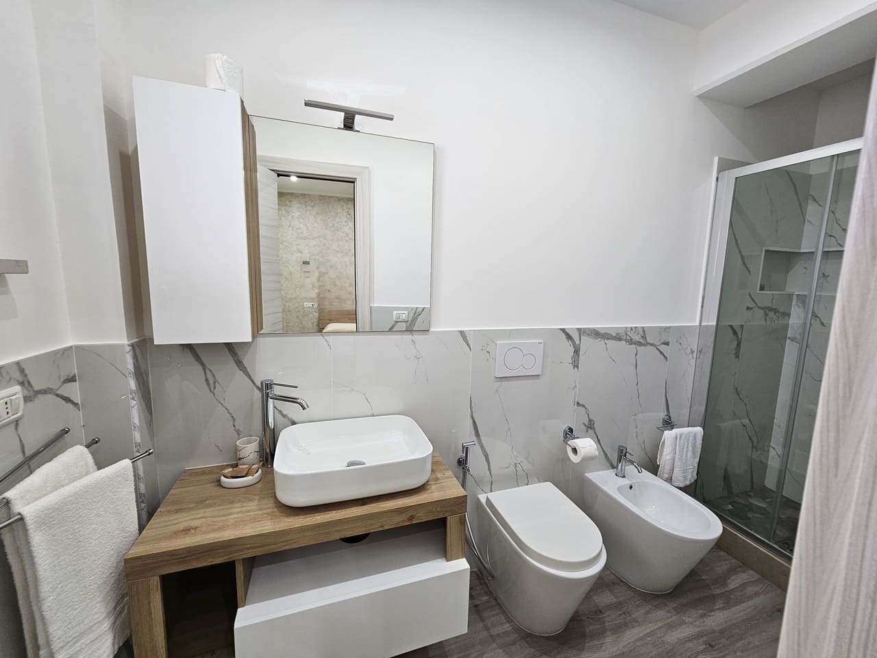 Camera Doppia superior